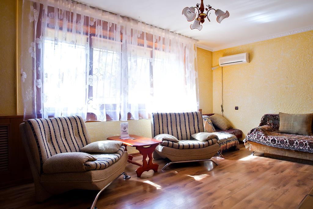 Lessor Apartments Almatý Habitación foto