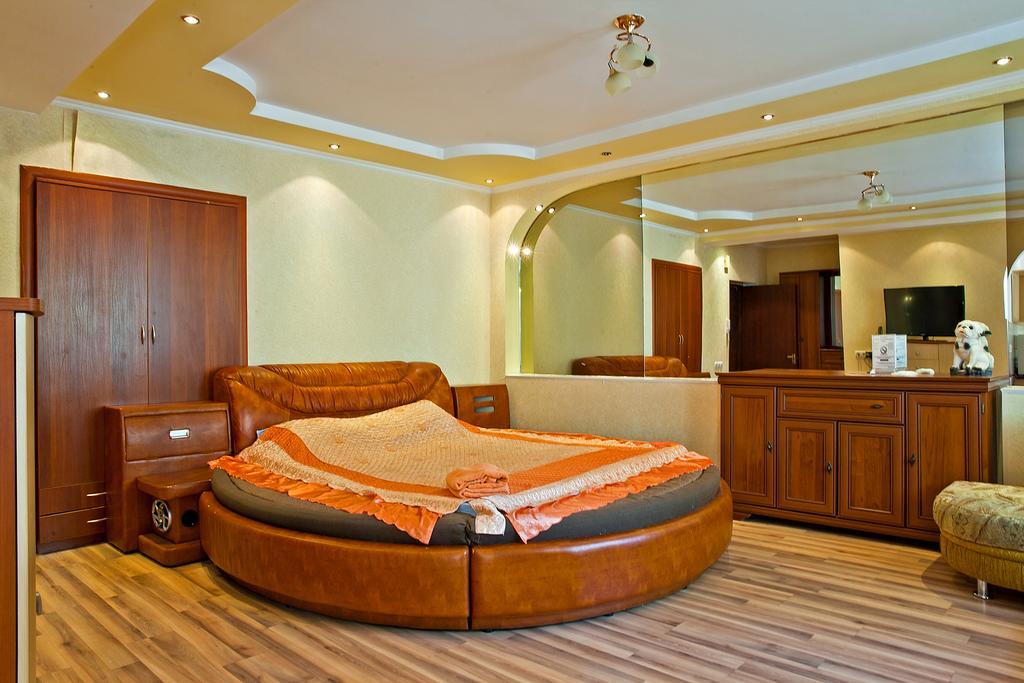 Lessor Apartments Almatý Habitación foto