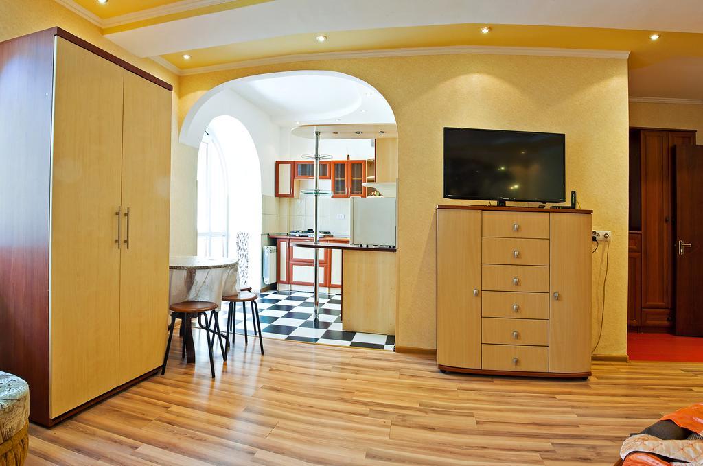 Lessor Apartments Almatý Habitación foto